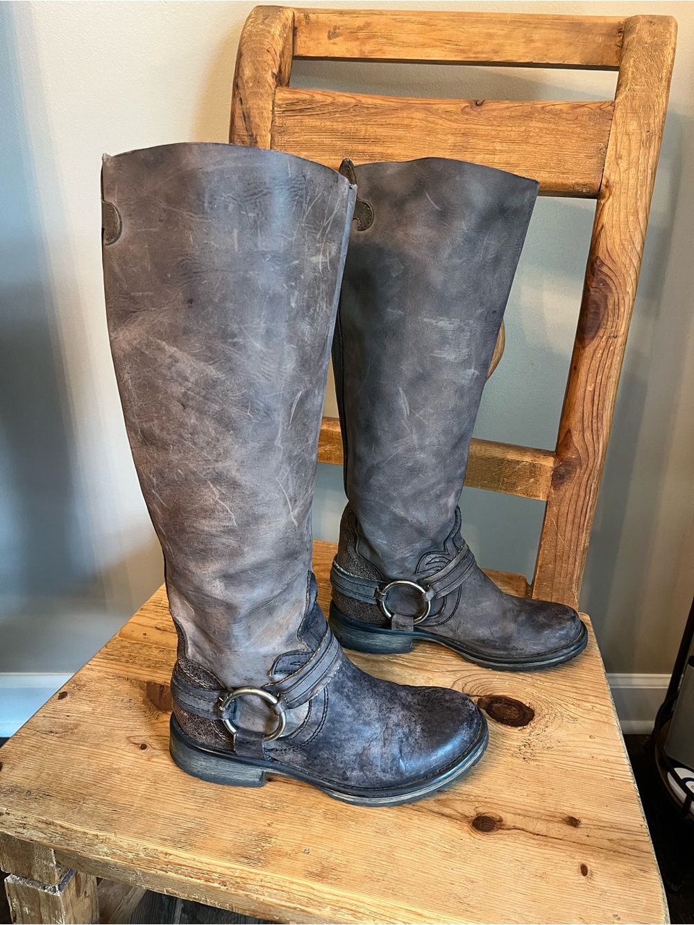 Freebird Judgemnt size 7